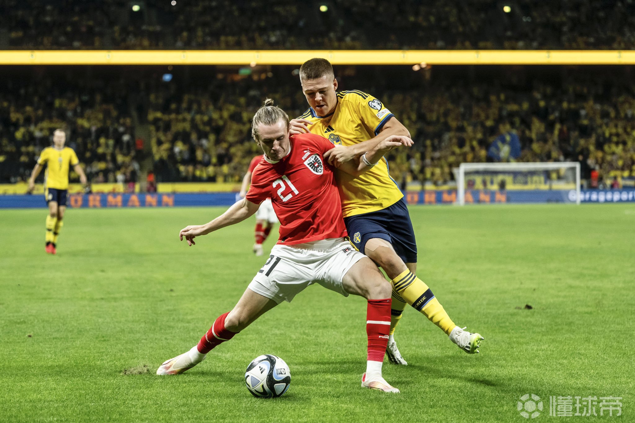 瑞典队轻取奥地利队，奥恰洛夫点燃赛场