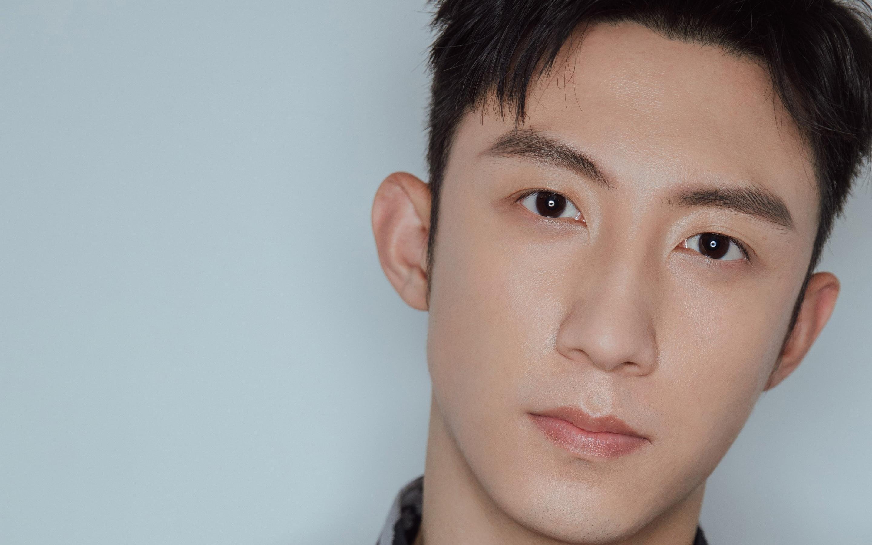 单节风暴!文班亚马封王之夜,老鹰三节打崩热火让悬念彻底消失