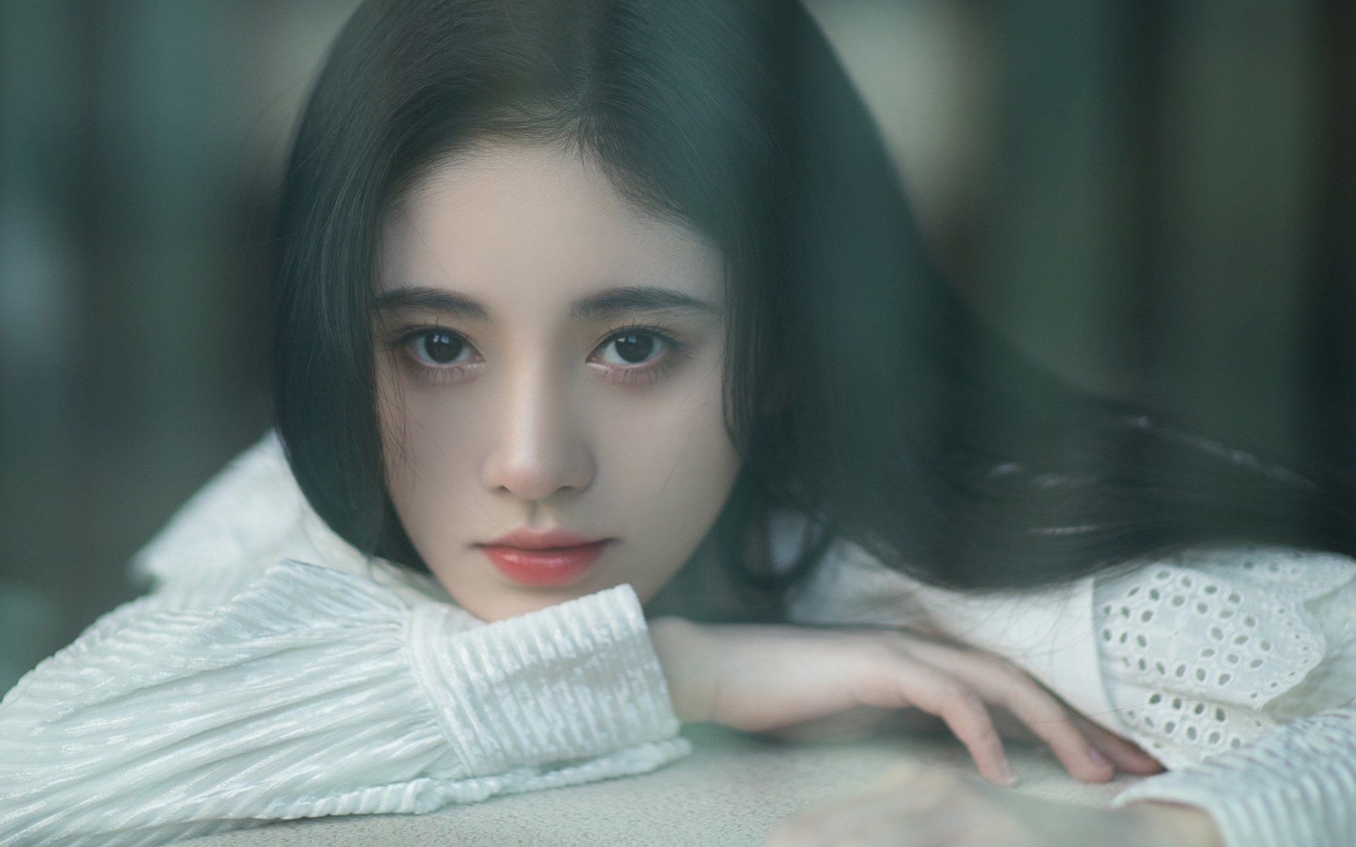 爱游戏官网-当欧冠之夜在篮球场降临，塔图姆的独舞与篮球的圣歌