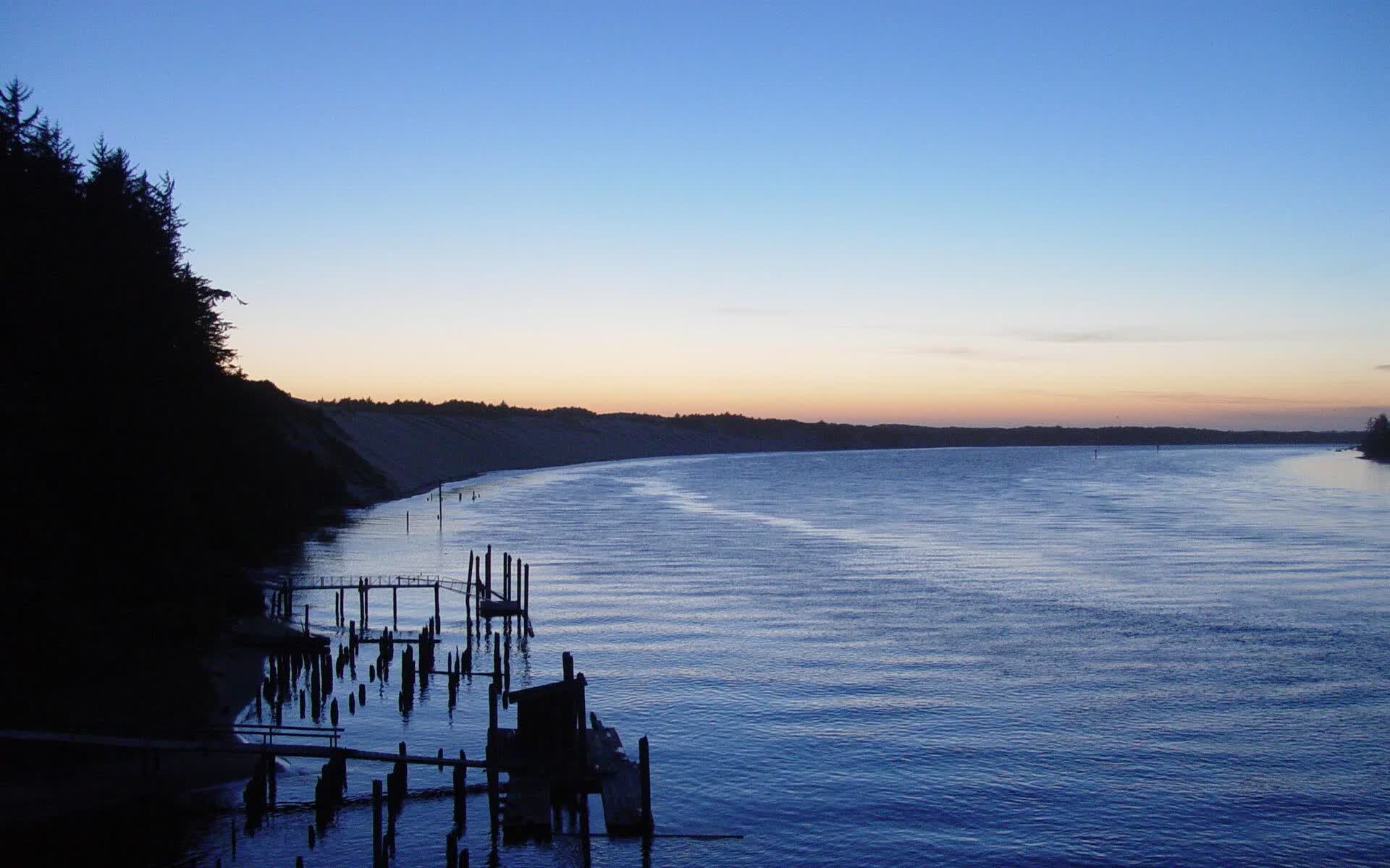 绝代双骄的黄昏，与一片即将被改写的绿茵